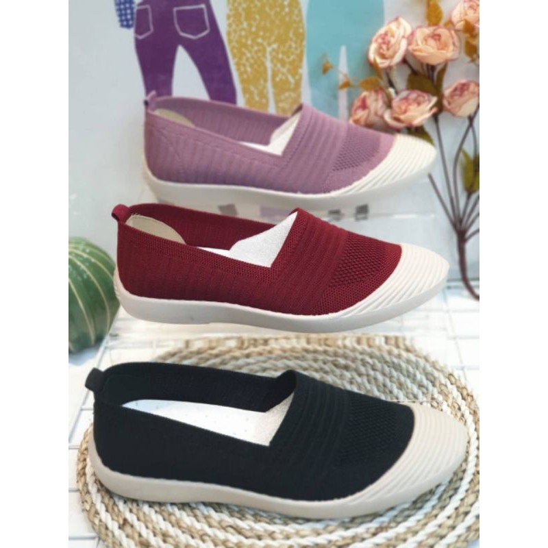 Sepatu Sneakers Wanita Import Sneakers Tanpa Tali