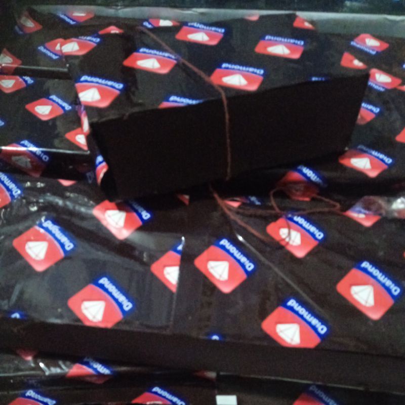

RiDn Coklat Blok Diamond -+ 1kg