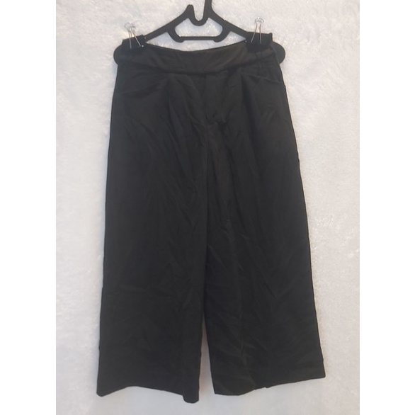 BERSHKA CELANA KULOT HITAM BRANDED WANITA