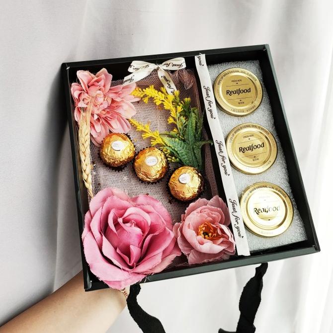 

HAMPER REALFOOD EXCLUSIVE GIFT BOX / KADO ULANG TAHUN 3RF3C-0620 DSG54546WE