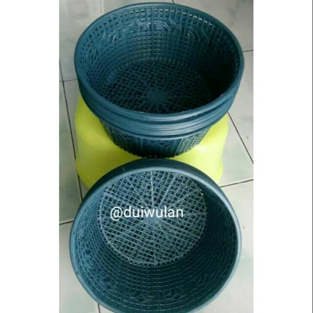 Tempat nasi plastik