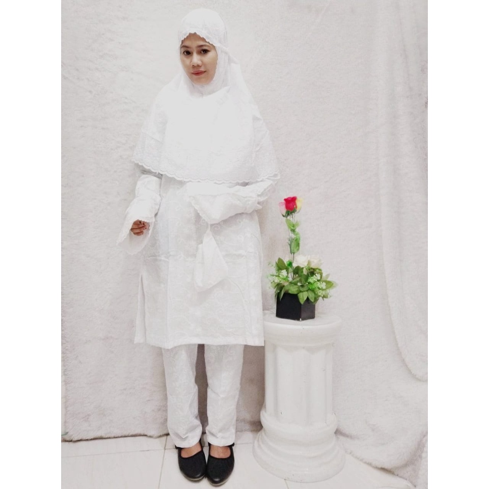 baju stelan ihrom  haji umroh wanita bahan katun paris full set motif bordir