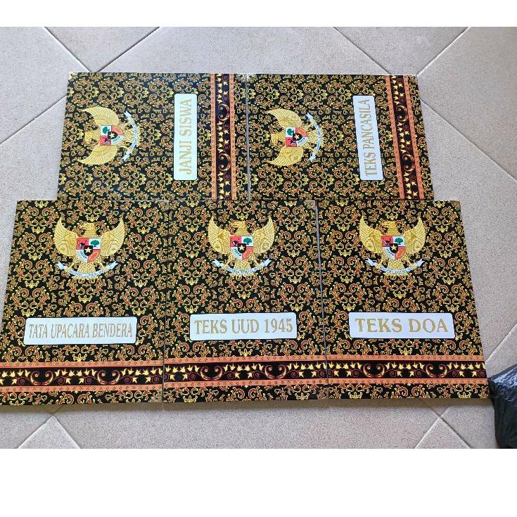 

LANGSUNG KIRIM.. Map Upacara - Naskah Upacara ( Map upacara batik murah ) 1 set isi 5 lengkap