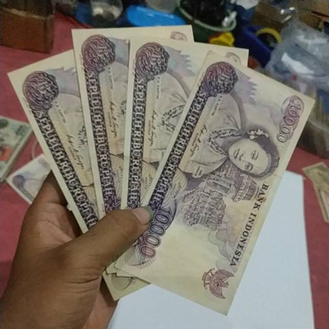 (Gress/XF/Bersih)  Uang kuno 10rb kartini 10000 rupiah kartini 10000 kartini rp.10rb kartini