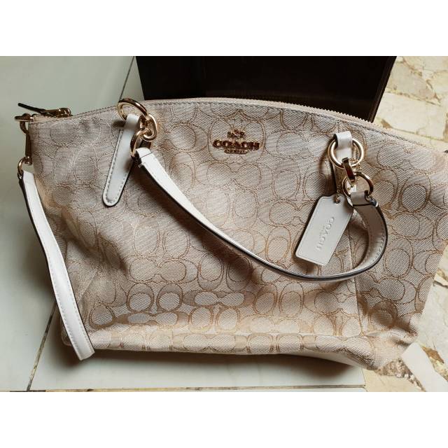 Preloved Coach Kelsey ORIGINAL