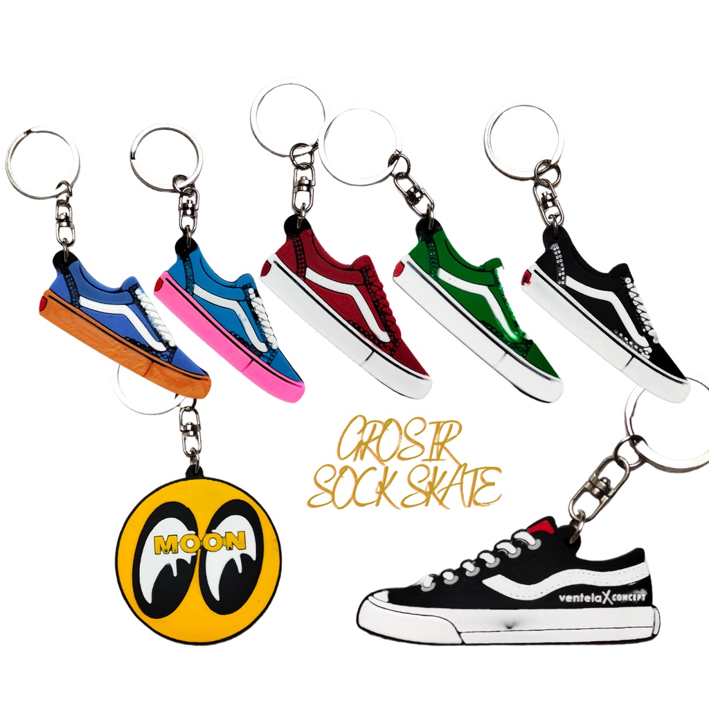 GANTUNGAN KUNCI KARET / KEYCHAIN SEPATU OLDSCHOOL / MOONEYES BEST QUALITY