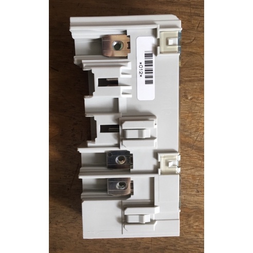 82620-71012 block fusible link fuse box innova fortuner hilux