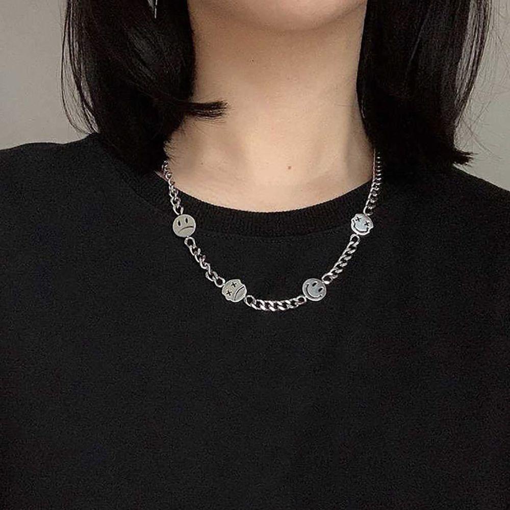 [Elegan] Smiley Face Kalung Kreatif Punk Dua Sisi Pria Paduan Gadis Gaya Korea Choker