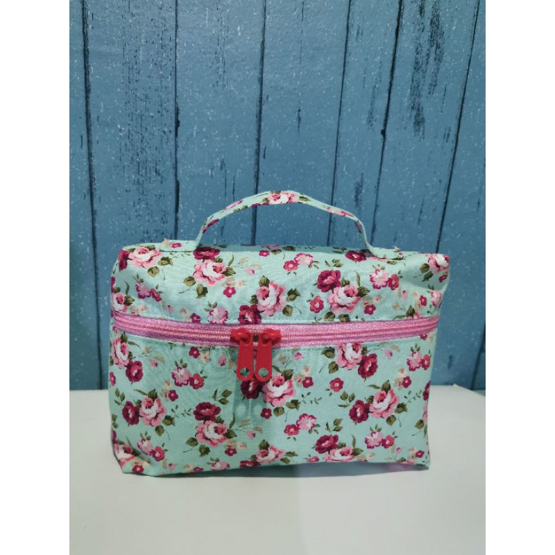Pouch tempat kosmetik toiletry serbaguna shabby