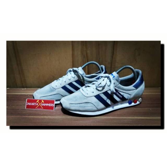 SEPATU ADIDAS LA TRAINER (2nd)