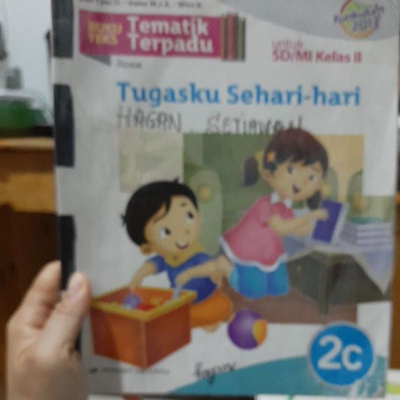 

buku tematik 2 C bekas tapi layak pakai