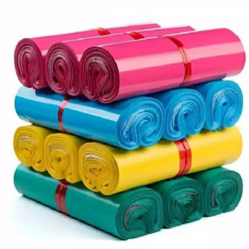 

plastik polymailer / kantong kurir isi 100pcs ukuran20x30 cm