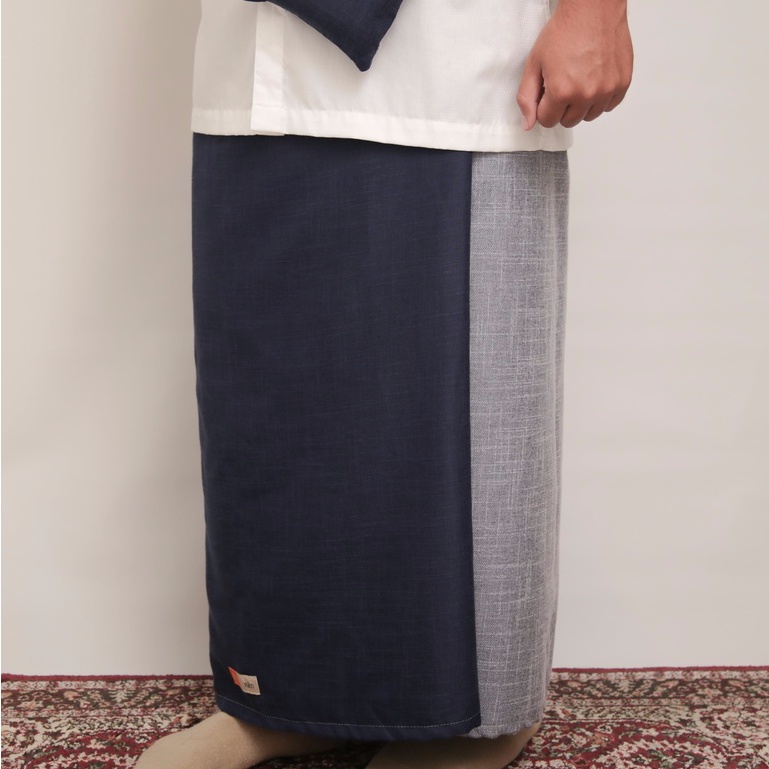 RUKN HALF&HALF BLUE (BONUS POUCH BAG & MASKER) - Sarung Sholat Premium Ekslusif Pria Dewasa / Laki L