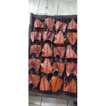 

Cakalang asap berat 500gr bersih tanpa kepala full badan selalu fresh