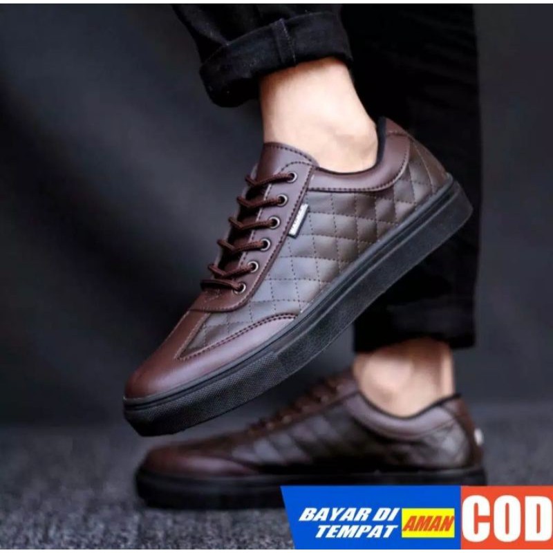 WOLF x PEDRO Sepatu casual Pria Sneakers pria sepatu Kasual Cowok Kulit Build Up Press