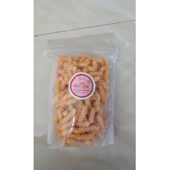 

KUE AKAR KELAPA KHAS OKU TIMUR RENYAH MANIS 300GR