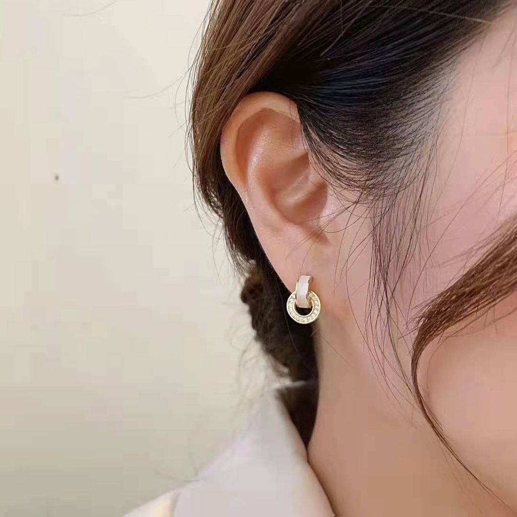 Anting Tusuk Sterling Silver 925 Simple Dengan Berlian Bulat Kecil Untuk Wanita