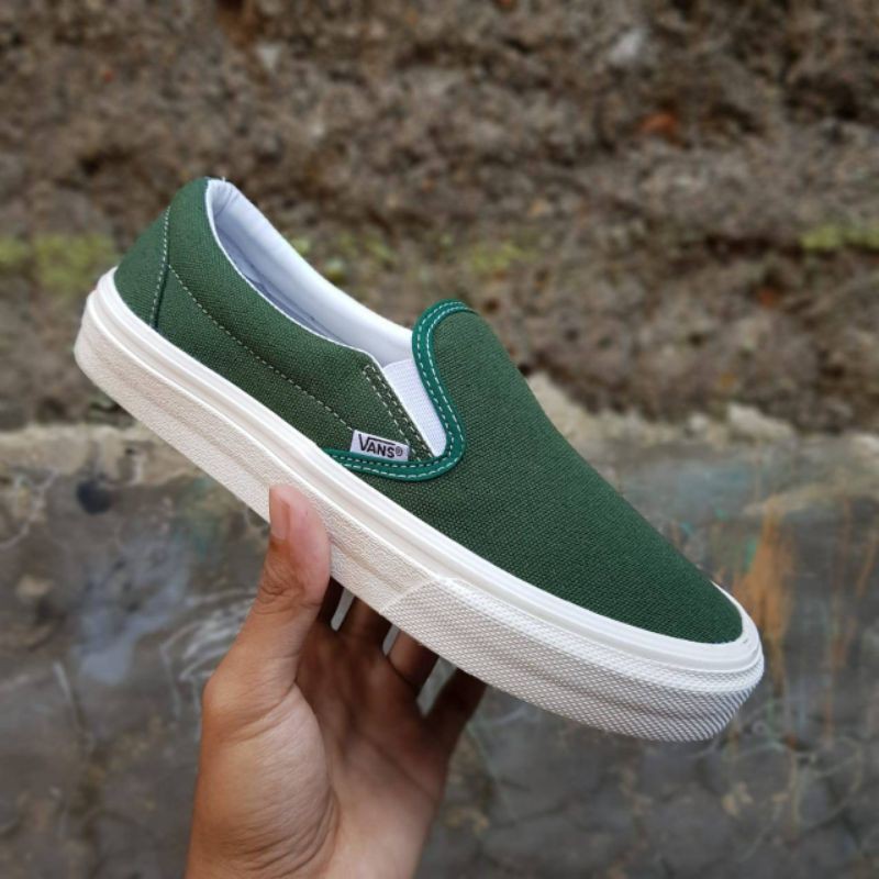 SEPATU CASUAL VANS SLIP ON SIZE 36-43