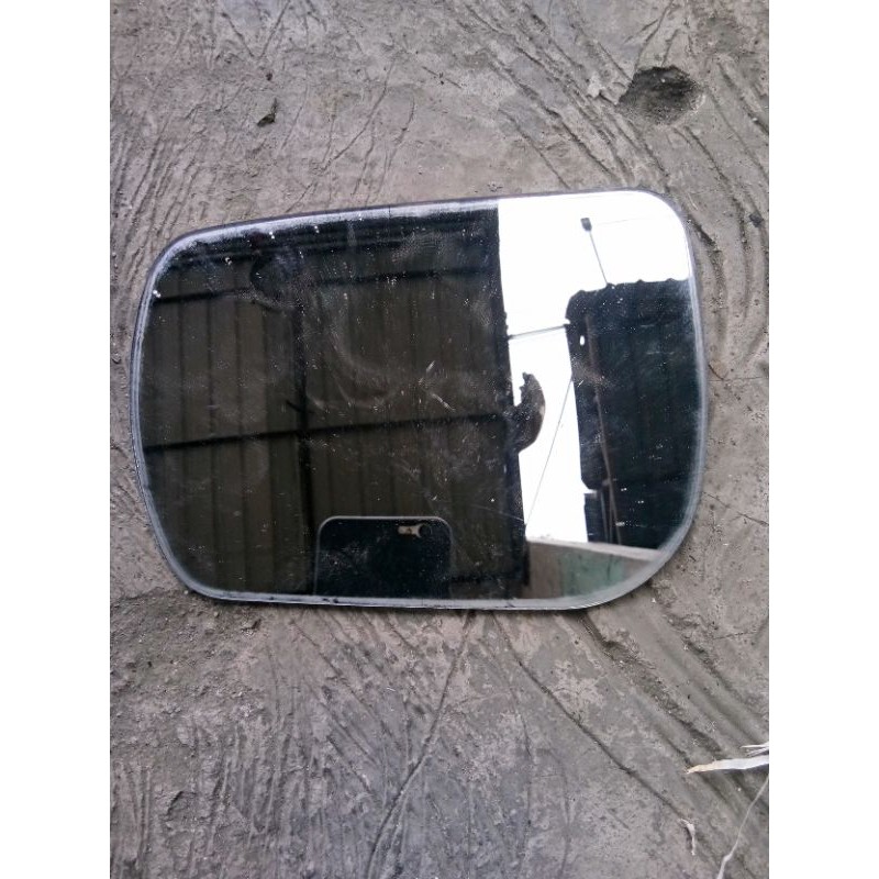 KACA SPION /KACA SEPION FORD ESCAPE 2008 2009 2010 2011 tanpa frame cuma kacanya doang kanan.