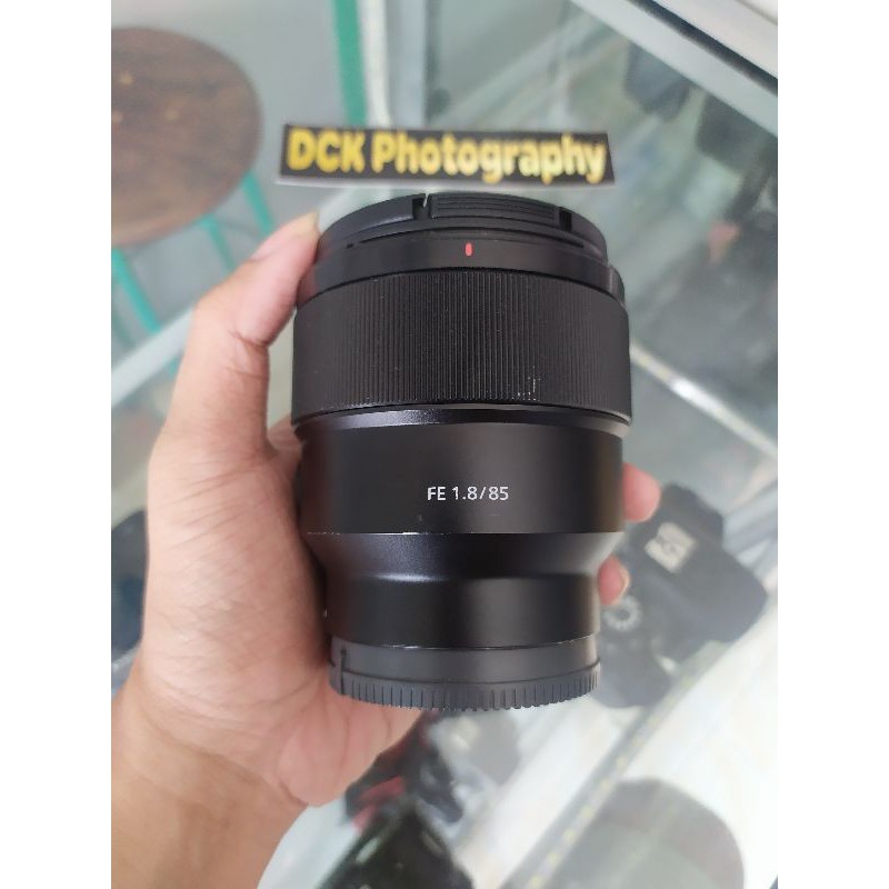 LENSA FIX SONY FE 85mm F1.8
