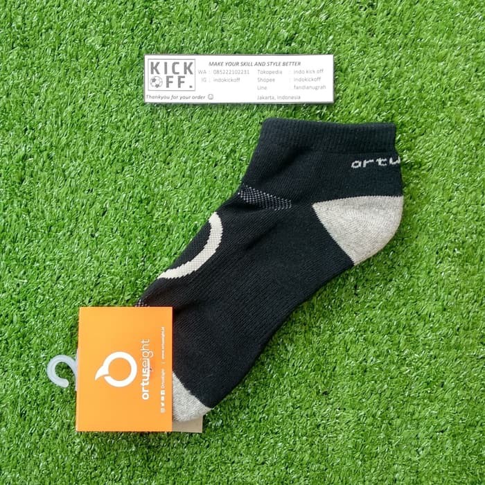 KAOS KAKI SEKOLAH/ KAOS KAKI OLAHRAGA ORTUSEIGHT RAPID SOCKS A - BLACK