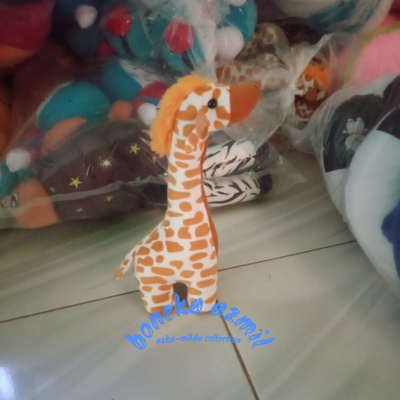 Boneka jerapah lucu terlaris size s