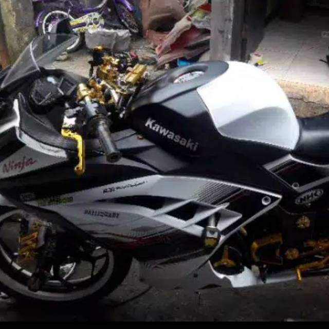 Cover tangki ninja fi old kondom tanki ninja 250fi model zx6 putih lis dof