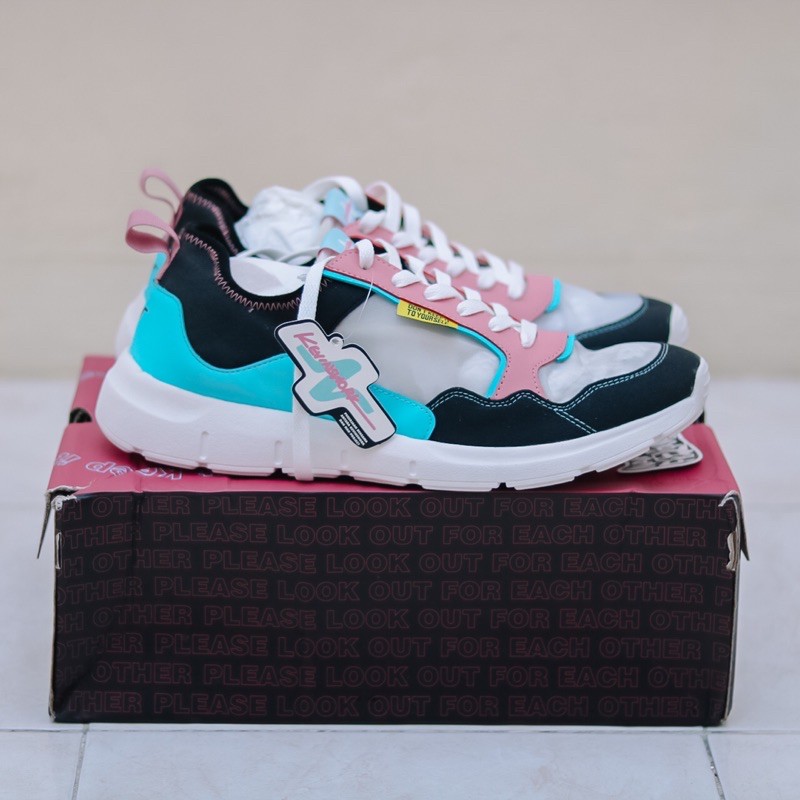 Sepatu NAH Project x Kevinswork