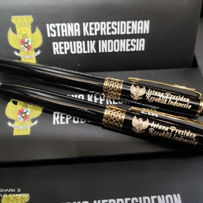 

Pulpen Istana 1 Box Isi 2 Pulpen