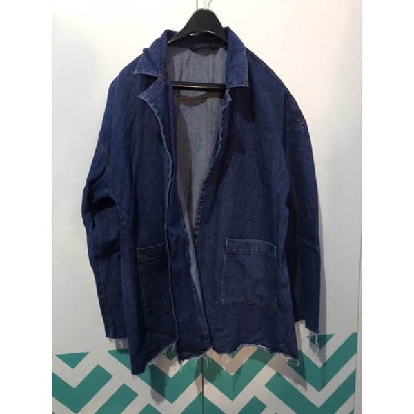 The executive denim jacket preloved