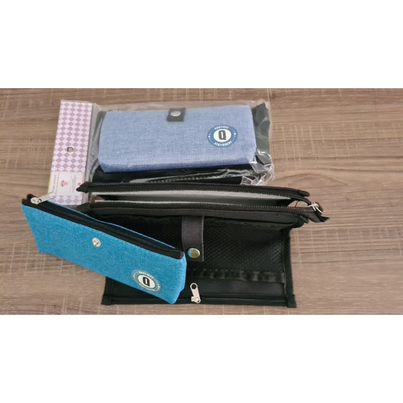 

Kotak Pensil