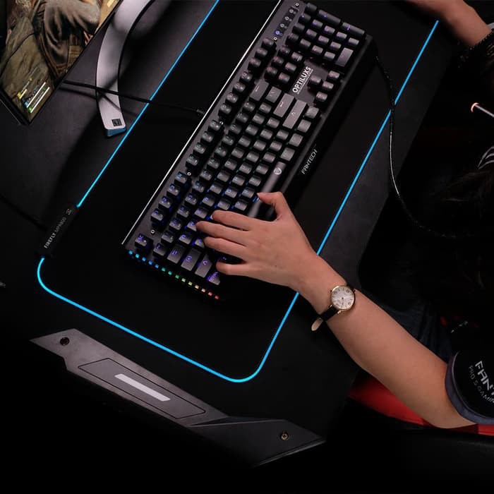 FANTECH FIREFLY MPR800s RGB Gaming Mousepad