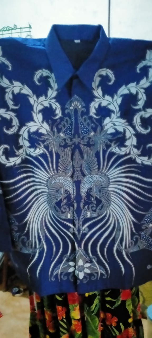 Batik Solo Kemeja Batik Panjang Semira Navy Anjani Batiksoloamanah 135.000