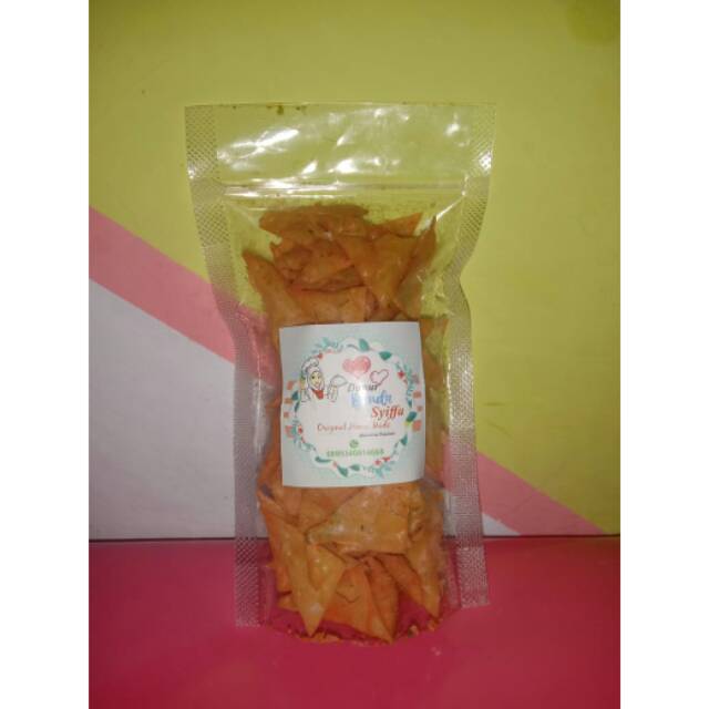 

kripik kulit pangsit (original home made)