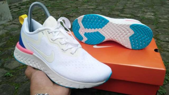 nike epic react flyknit 1 white