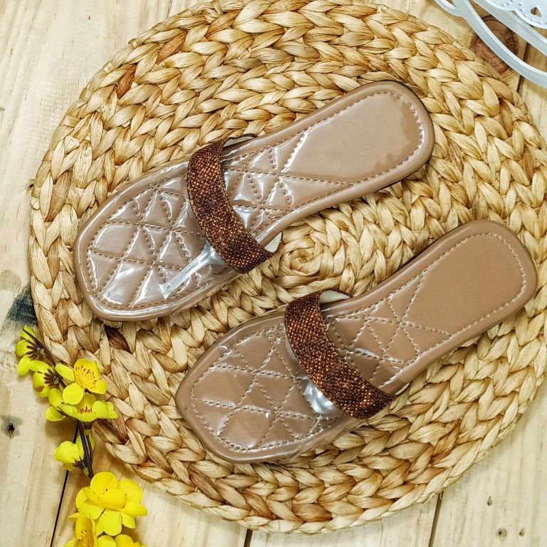 Sepatudari Karin Realpic  Sandal wanita sol karet anti licin KR SDF036