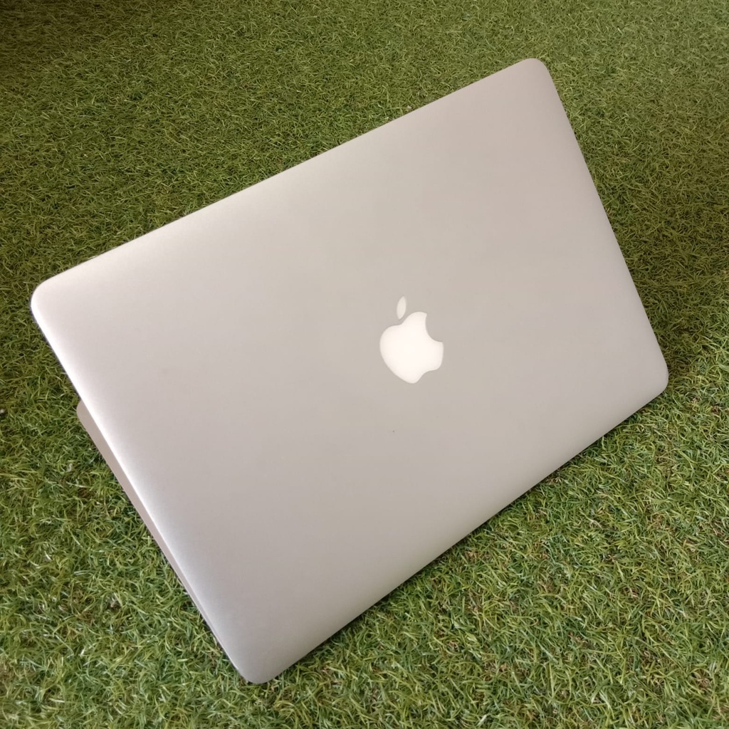 Macbook Air 2013 13 Inch RAM 4 GB / SSD 128 GB Second Original