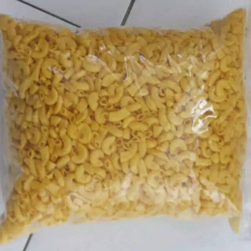 

makaroni bantat mentah