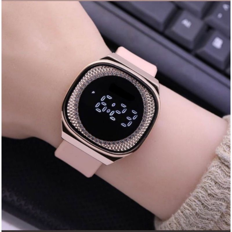 (Grosir)Jam Tangan Wanita Fashion FS Kota Digital Touch Scren Strap Rubber/Karet(Terima Cod)