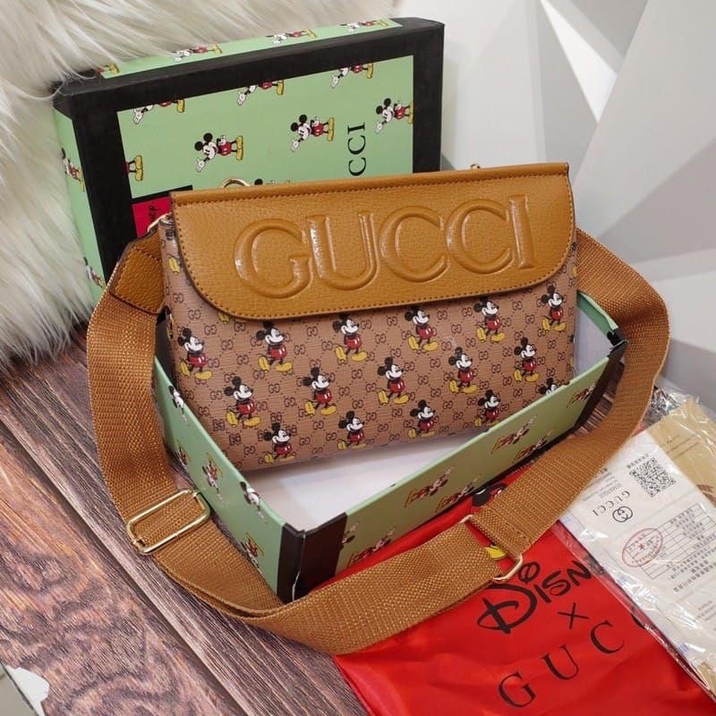 

Tas gc mickey amplop