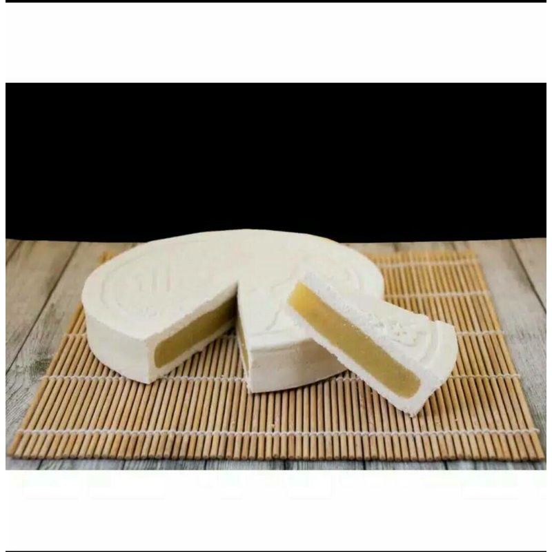 KUE BULAN TAU SA KOH SAU CHONG,  PHAK NYIAT KOH UK. KECIL 1pack 2pcs MOONCAKE KALIMANTAN