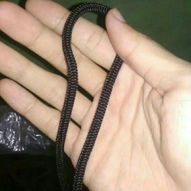 

Tali kur / tali cord / tali flamen besar 6 mm hitam meteran