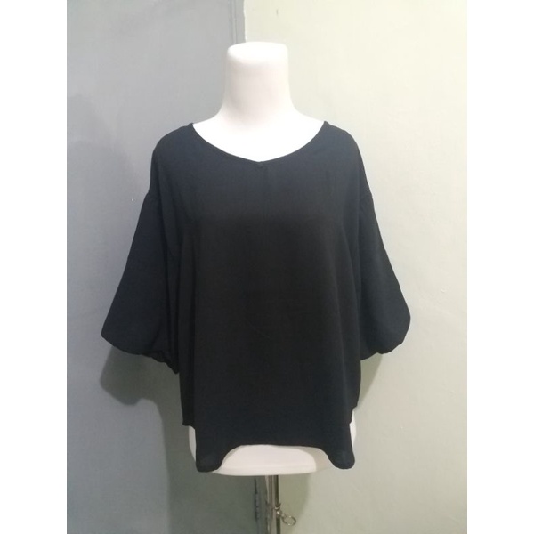 Preloved Mouth Valley Top