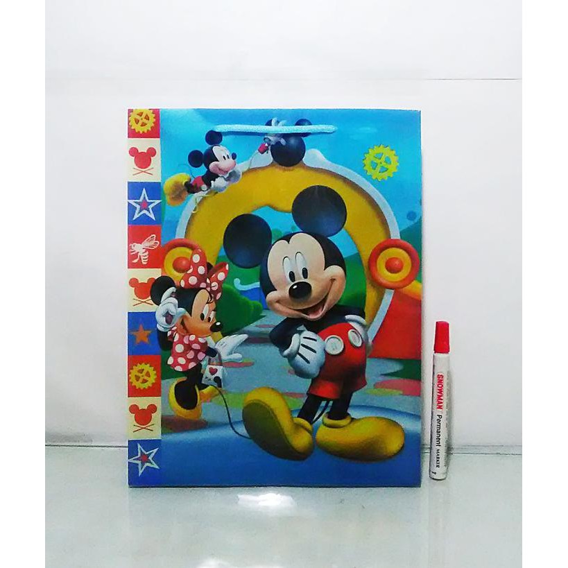 

Paper Bag Mickey Mouse 34 Cm X 26 Cm X 6 Cm