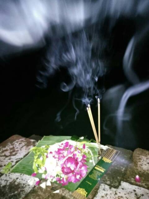 Dupa Hio Walet CINDAGA 2 jam 15 batang (Gaharu Pandan) Harum Wangi Natural