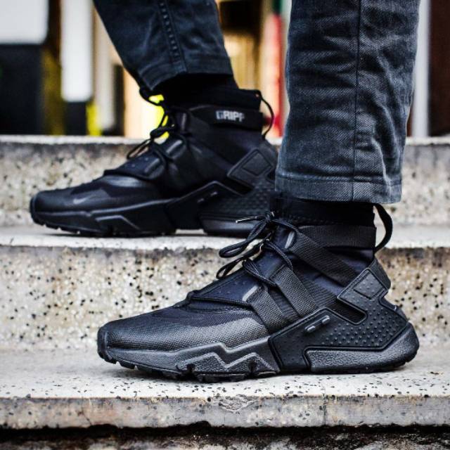 Jual Nike Huarache Gripp Triple Black 