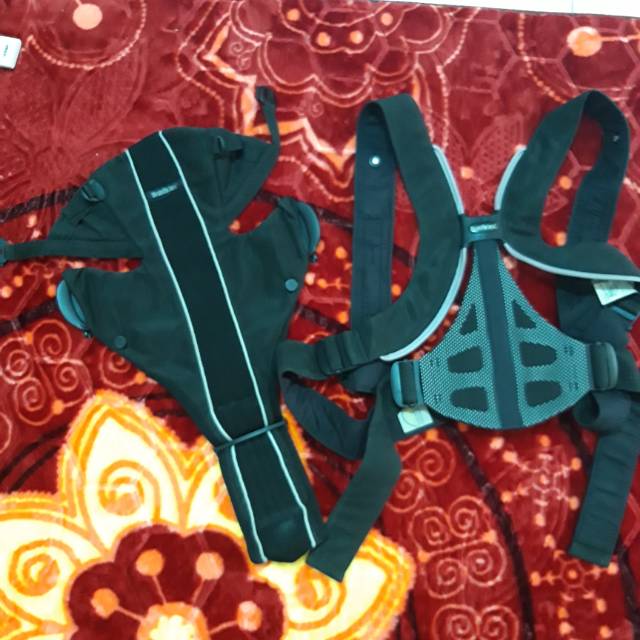 Preloved baby bjorn carrier