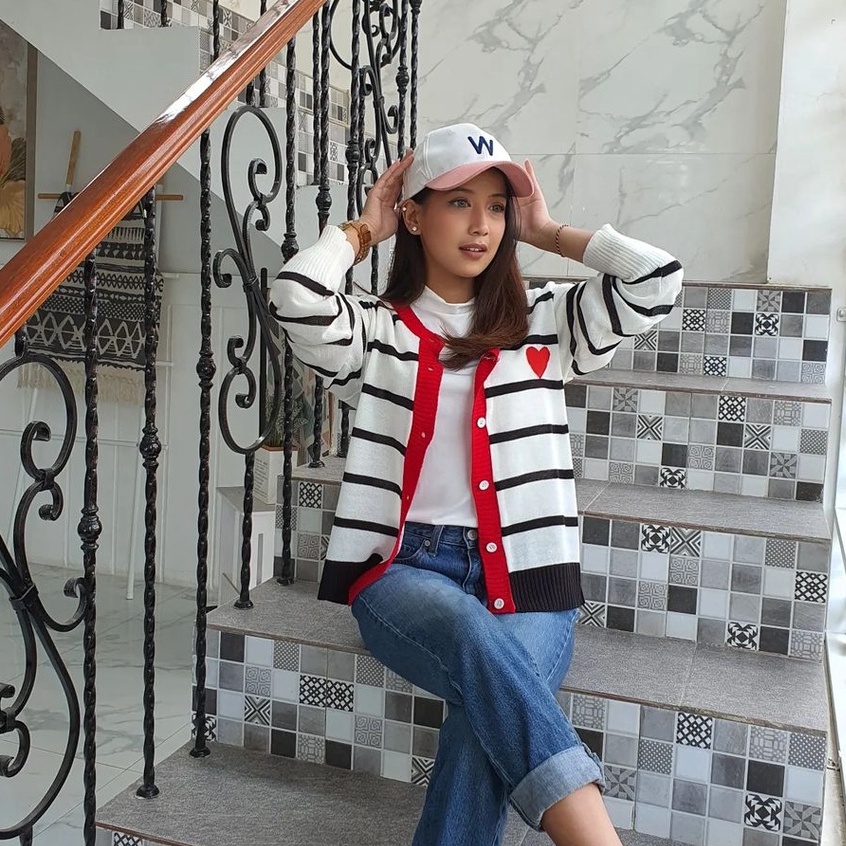 Outwear Love Stripe Cardigan Rajut Fashion Simple