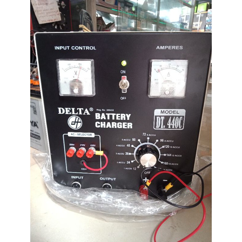 CHARGER AKI DELTA 440C