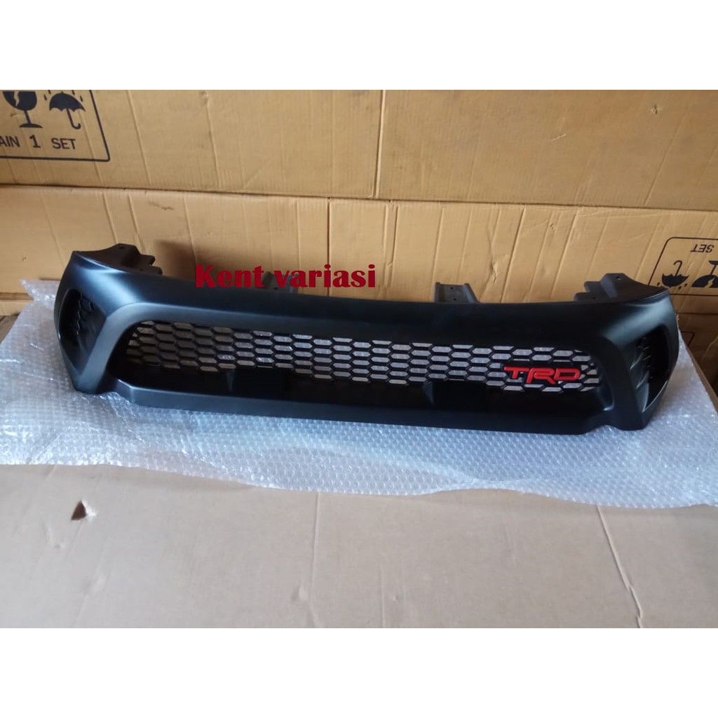 Front grill TRD toyota hilux revo